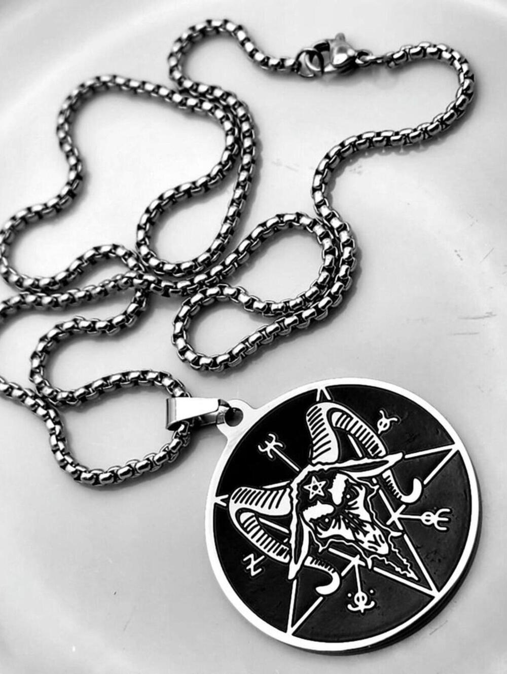 Goth Necklace - Picture 2 of 4